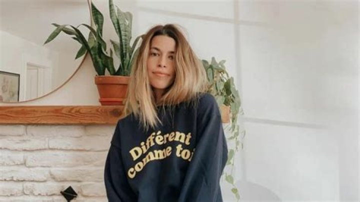 Marilou Biz- Wiki, Age, Height, Ethnicity, Boyfriend, Net Worth