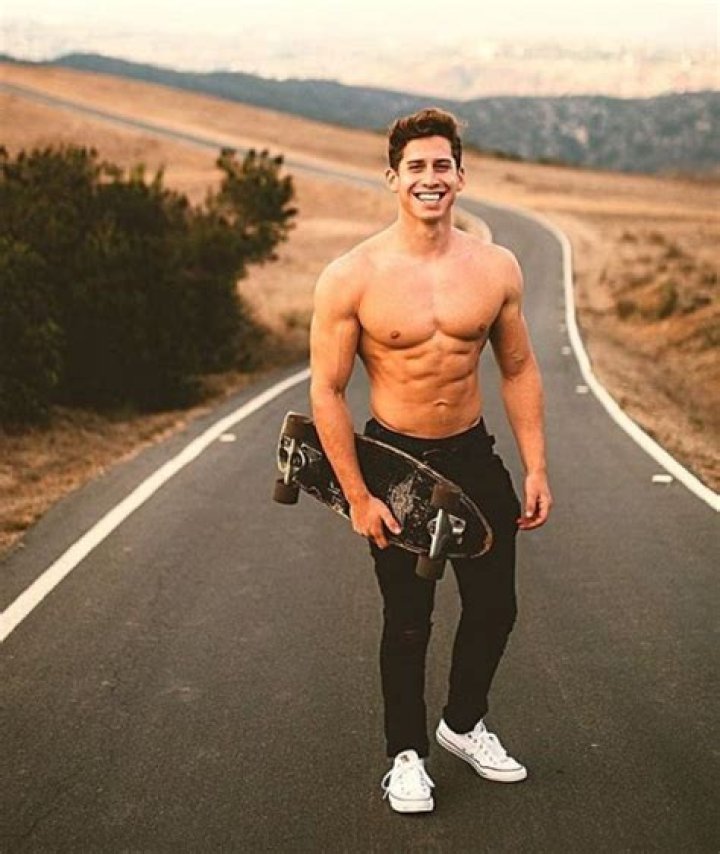 Mason Fulp- Net worth, Age, Zodiac Sign, Height, Girlfriend, Instagram