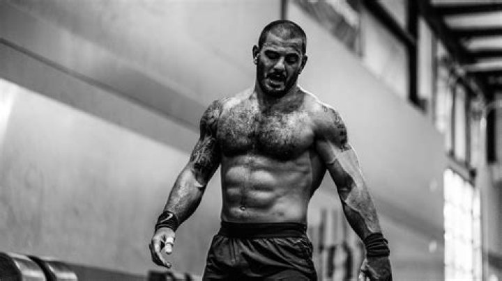 Mat Fraser- Wiki, Age, Height, Girlfriend, Net Worth, Ethnicity