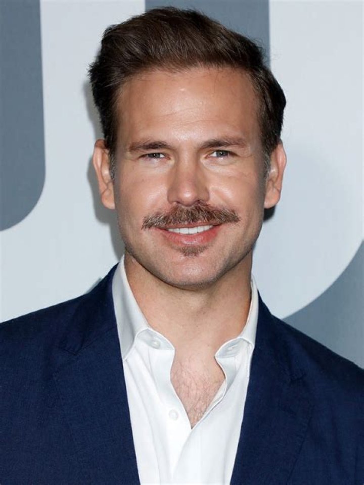 Matthew Davis- Wiki, Age, Height, Net Worth, Wife, Marriage