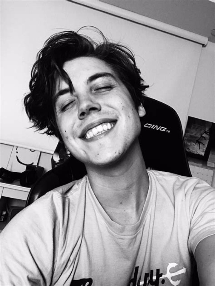Matthew Espinosa- Wiki, Age, Net Worth, Girlfriend, Dating, Height