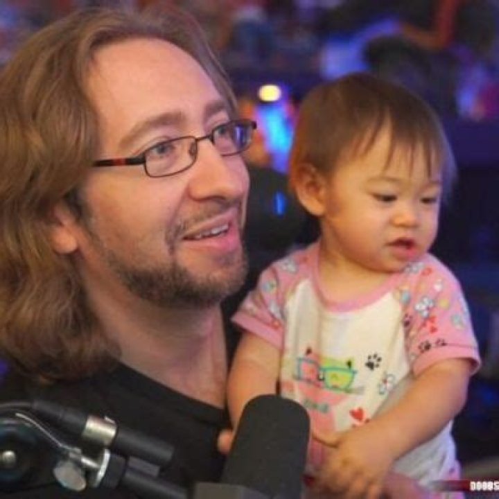 Maximilian Dood Wife: Jessica Dood Married Life And Kid