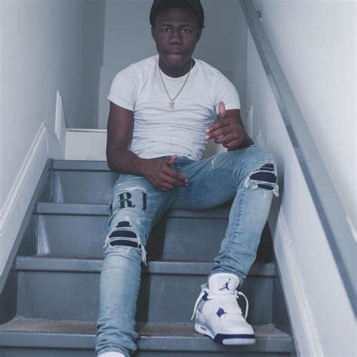 Mdot EBK- Wiki, Age, Height, Net Worth, Girlfriend, Ethnicity