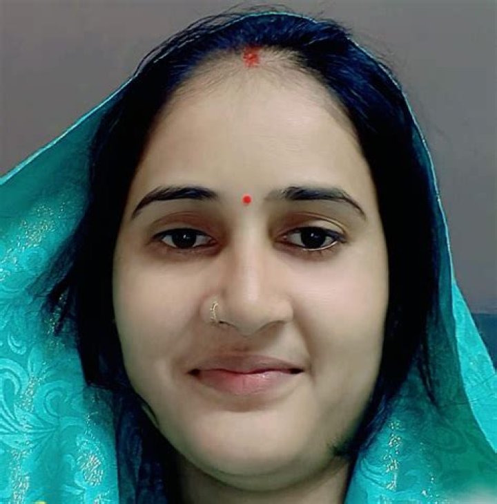 Meena- Wiki, Age, Husband, Net Worth, Ethnicity, Height, Career