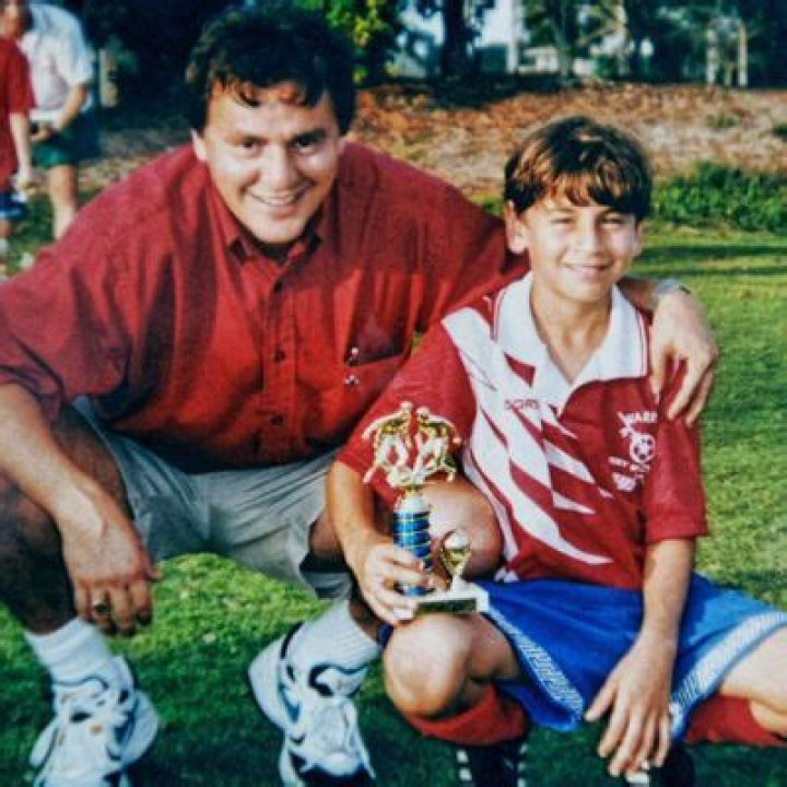 Meet Alejandro Bedoya Parents, Adriano and Julieta Bedoya: Family & Origin