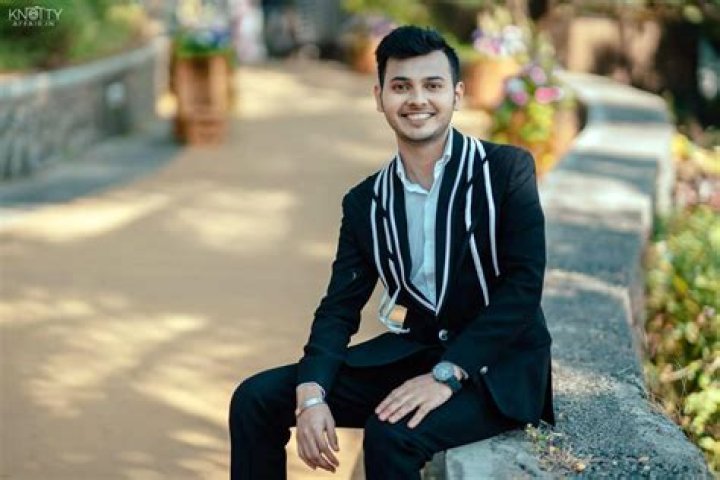 Meet Shah- Wiki, Age, Girlfriend, Net Worth, Height, Career