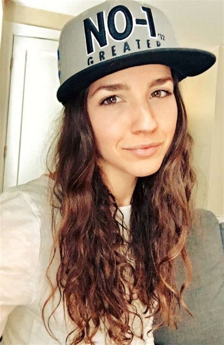 
John Calipari’s Wife Ellen Calipari Calls Him Her Roommate	