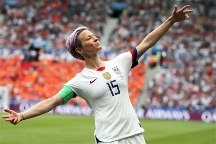 Who is Megan Rapinoe? Wiki, Age, Height, Net Worth, Husband, Marriage (Biographygist)