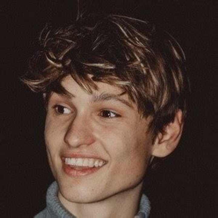 Melle Schram- Net Worth, Bio, Age, Girlfriend, Height, Nationality, Ethnicity