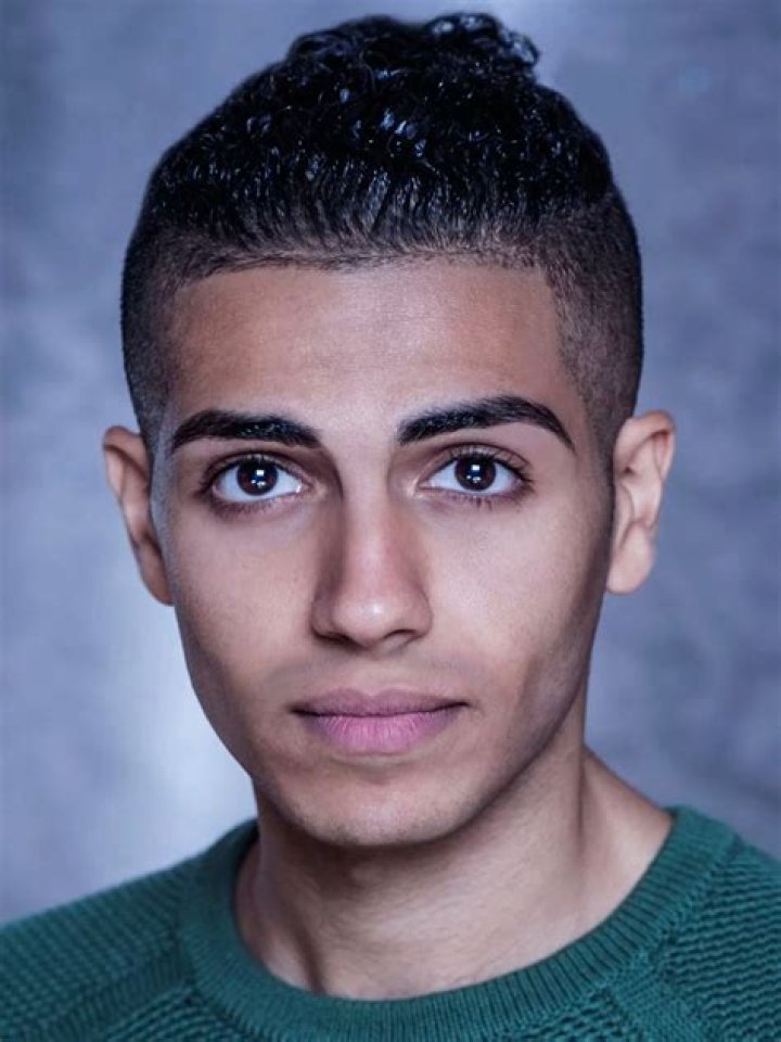 Mena Massoud- Wiki, Age, Height, Girlfriend, Net Worth, Ethnicity