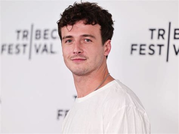 Michael Neeson- Wiki, Age, Height, Net Worth, Girlfriend, Ethnicity