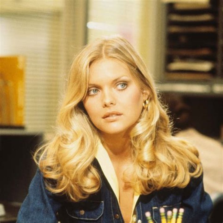 Michelle Pfeiffer- Bio, Age, Height, Net Worth, Husband, Marriage