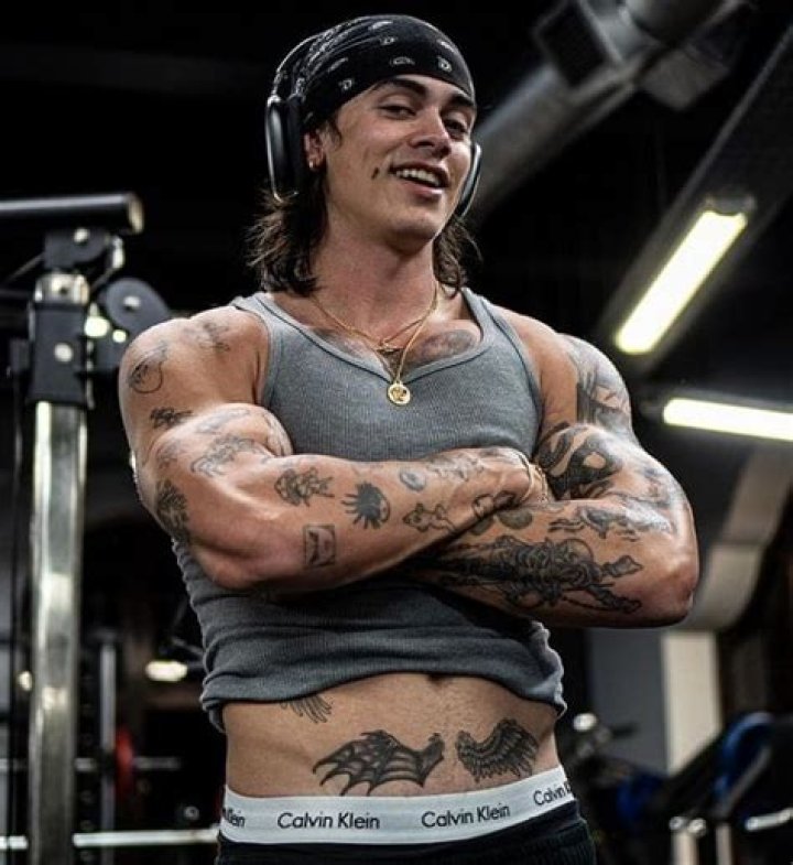 Mike de Beer – Wiki, Bio, Age, Height, Net Worth, Girlfriend