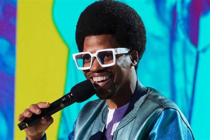 Mike E Winfield- Wiki, Age, Height, Wife, Net Worth, Ethnicity, Career