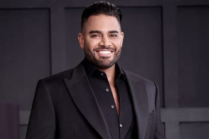 Who Is Mike Shouhed? Wiki, Age, Height, Net Worth, Wife, Marriage