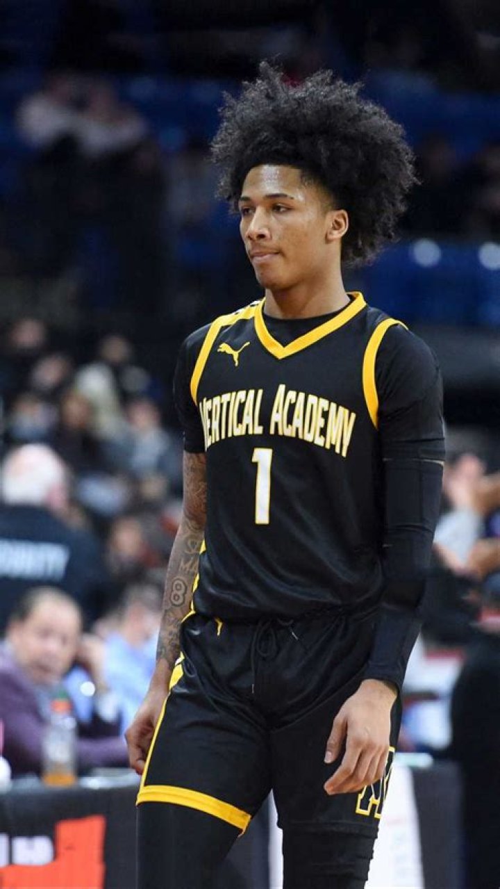 Mikey Williams- Age, Girlfriend, Height, Net Worth, Nationality