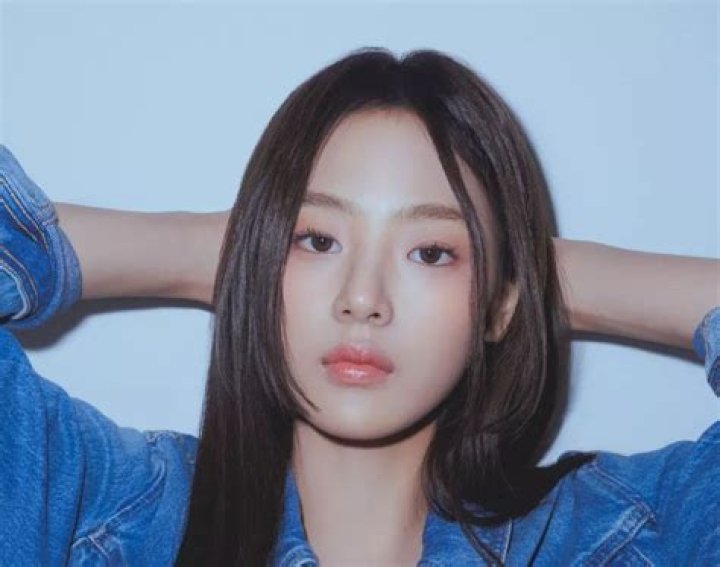 Minji- Wiki, Age, Height, Net Worth, Boyfriend, Ethnicity