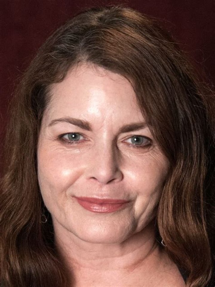 Mitzi Kapture- Net Worth, Bio, Age, Nationality, Husband, Height, Career