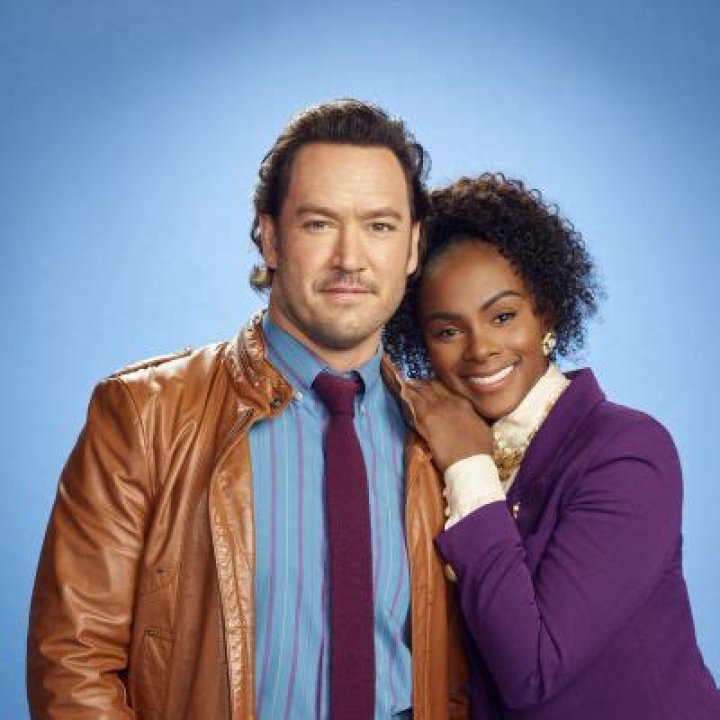 ‘Mixed-ish’ Mark-Paul Gosselaar Fired his Mother As His Manager Once