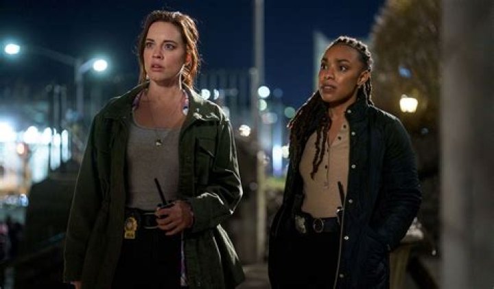 Molly Burnett Plays As A Detective Grace Muncy In “Law & Order: SVU”