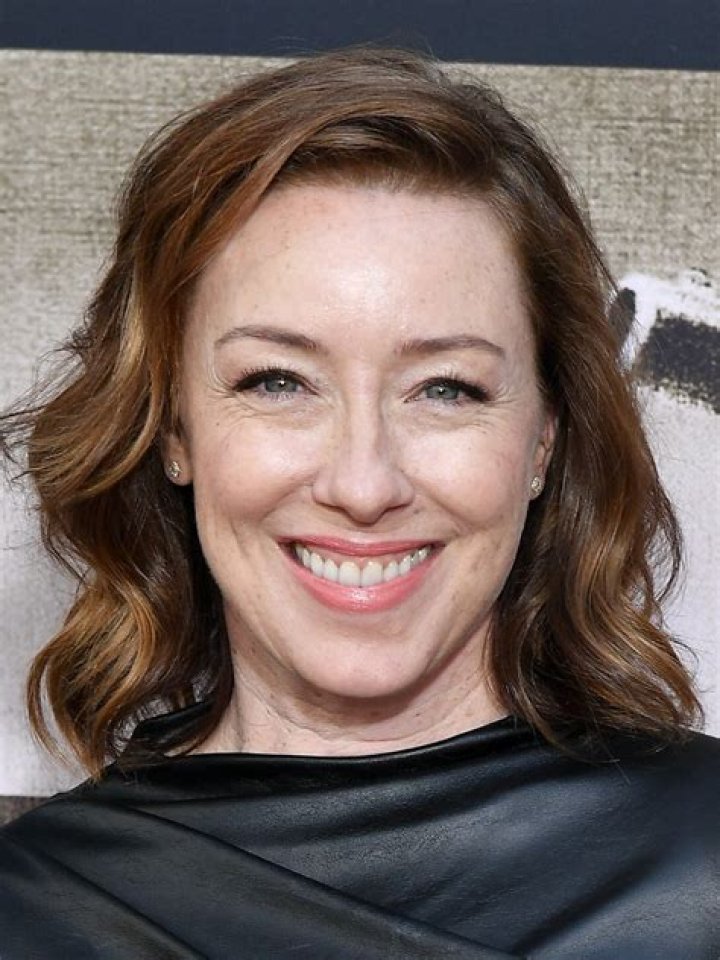 Molly Parker- Wiki, Age, Ethnicity, Height, Net Worth, Husband, Career