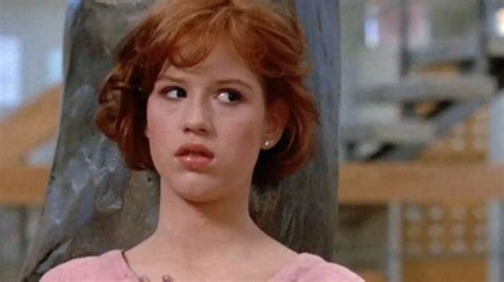 Who is Molly Ringwald? Wiki, Age, Husband, Net Worth, Ethnicity, Career