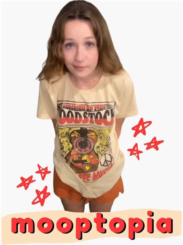 Mooptopia- Age, Bio, Wiki, Boyfriend, Weight, Height, Net Worth, Career