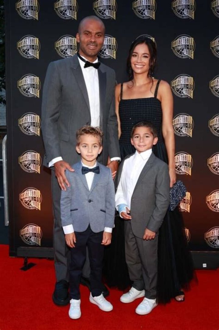 Morris Nowitzki- Wiki, Age, Ethnicity, Parents, Height, Siblings