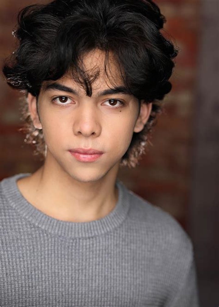 Myles Perez- Wiki, Age, Height, Net Worth, Girlfriend, Ethnicity