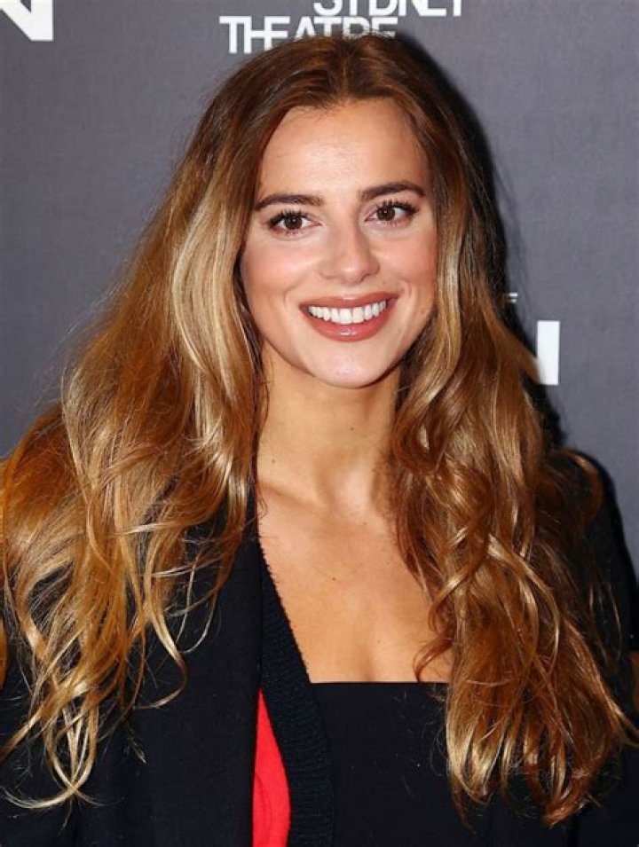 Nadia Parkes- Bio, Age, Net Worth, Boyfriend, Dating, Height