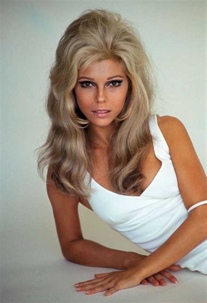 Nancy Sinatra- Wiki, Age, Height, Husband, Net Worth, Ethnicity