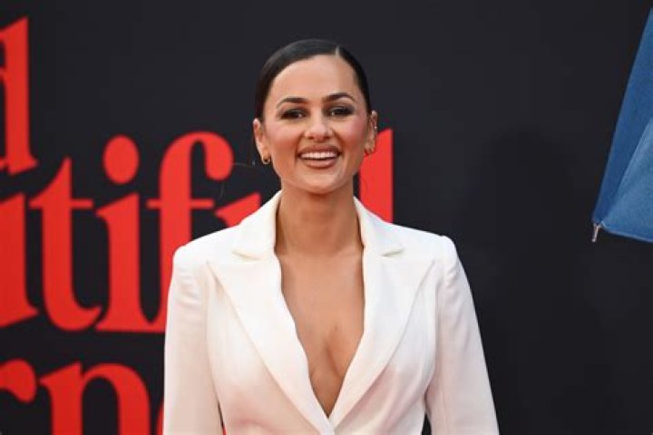 Natalie Negrotti- Wiki, Age, Nationality, Ethnicity, Boyfriend, Height, Career