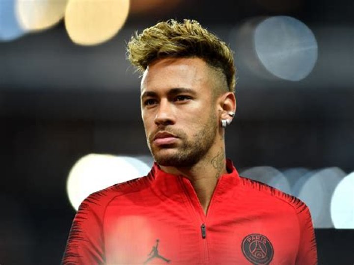 Neymar- Wiki, Age, Height, Girlfriend, Net Worth, Ethnicity, Career