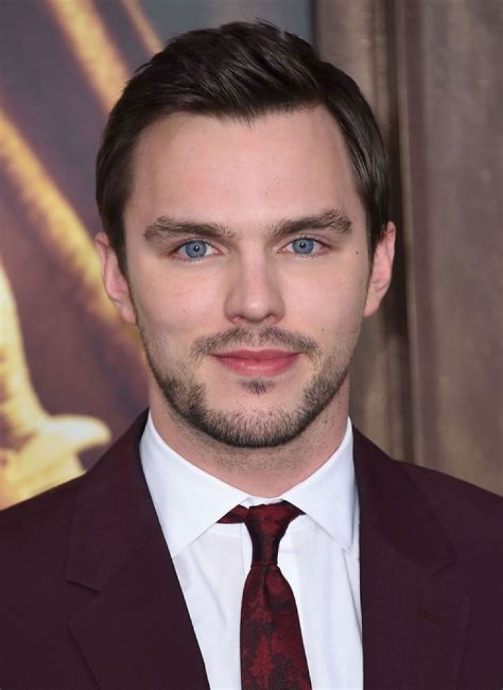 Nicholas Hoult- Age, Height, Wife, Net Worth, Ethnicity