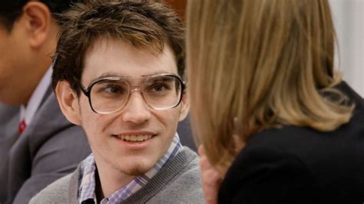 Nikolas Cruz- Wiki, Age, Height, Net Worth, Girlfriend, Ethnicity