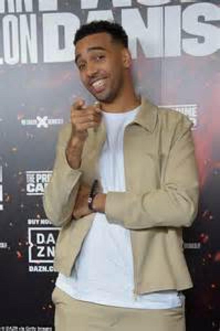 Niko Omilana- Bio, Age, Net Worth, Girlfriend, Career, Height