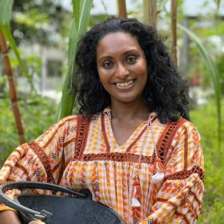 Nithiya Laila Age: How Old Is She? Culinary Anthropologist Wiki Explore