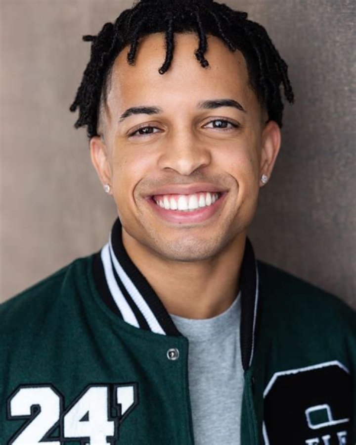 Noah Jay Wood- Wiki, Biography, Age, Height, Net Worth, Girlfriend