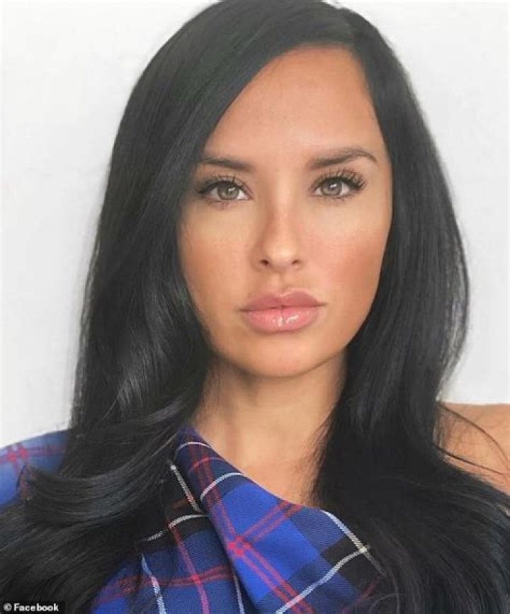 Noemi Zamacona– Wiki, Age, Height, Net Worth, Boyfriend, Dating