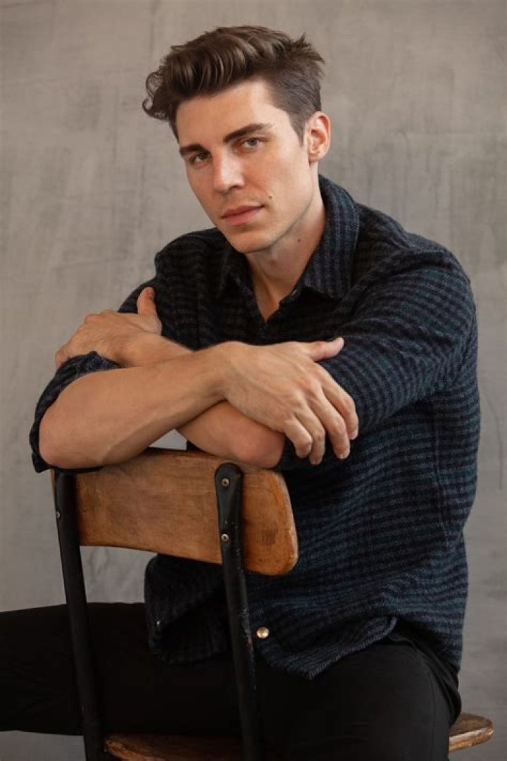 Nolan Gerard Funk- Bio, Age, Height, Net Worth, Wife, Marriage