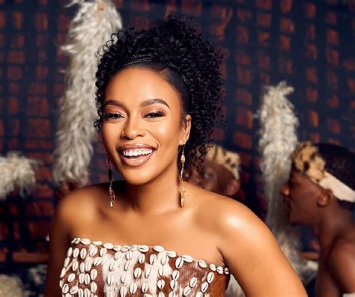 Nomzamo Mbatha- Wiki, Age, Height, Net Worth, Husband, Ethnicity