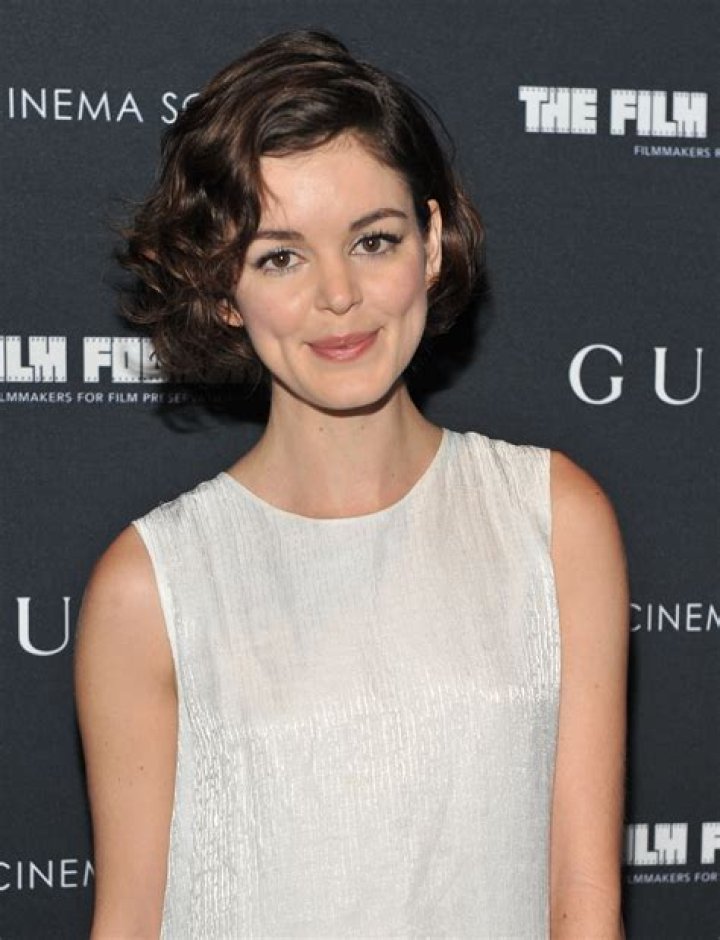 Nora Zehetner- Wiki, Age, Net Worth, Husband, Marriage, Height
