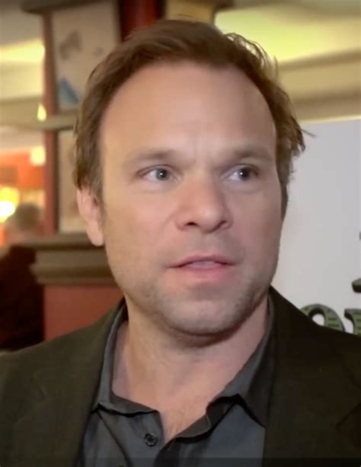 Norbert Leo Butz- Wiki, Age, Height, Net Worth, Wife, Ethnicity