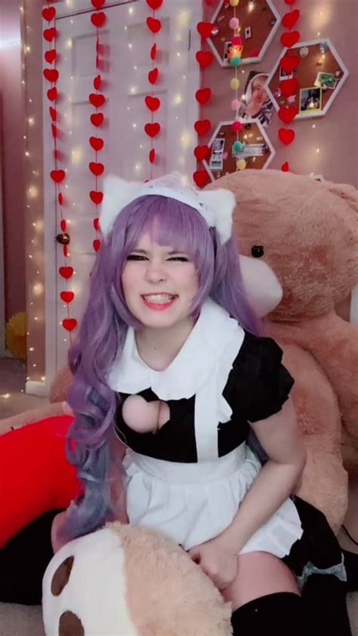 Nyannyancosplay- Net Worth, Age, Bio, Height, Parents, Boyfriend, Career