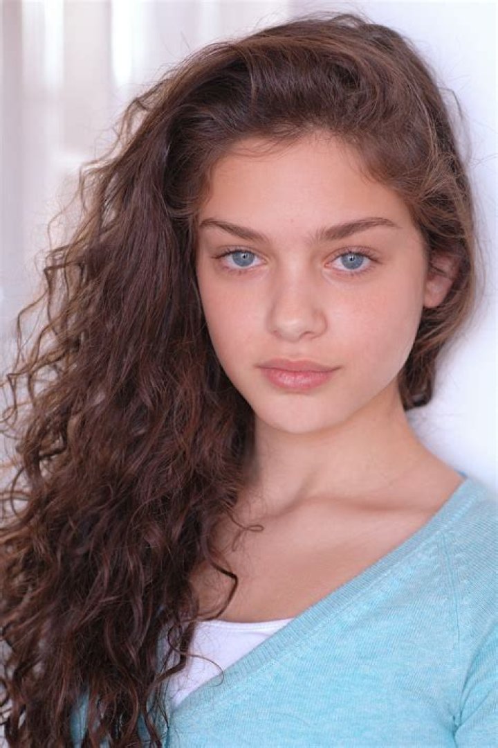 Odeya Rush- Wiki, Bio, Age, Height, Net Worth, Boyfriend