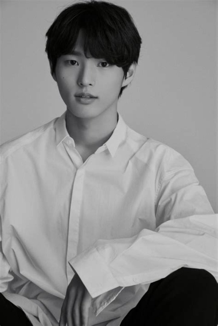 Park Tae In- Net Worth, Age, Ethnicity, Girlfriend, Height, Wiki, Career