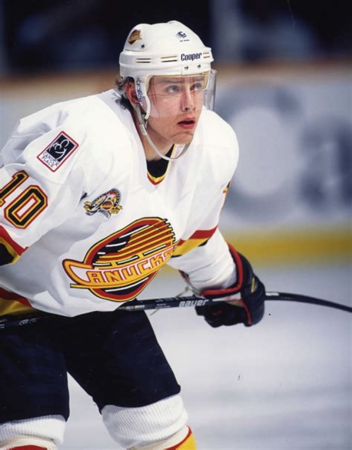 Pavel Bure- Wiki, Age, Height, Net Worth, Wife, Ethnicity
