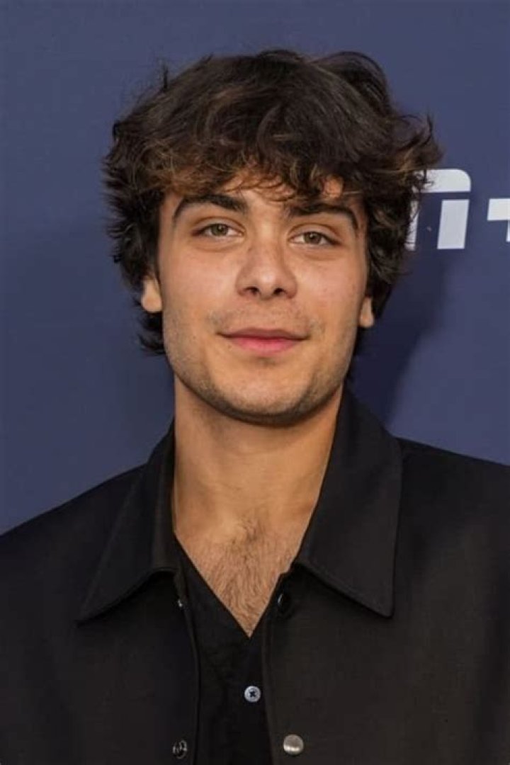 Pearce Joza- Wiki, Age, Net Worth, Girlfriend, Height, Ethnicity, Career