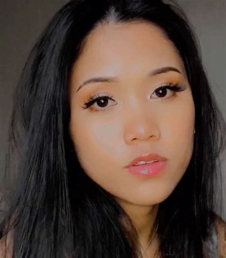 Pearl Grace Dela Paz- Biography, Age, Net Worth, Height, Career
