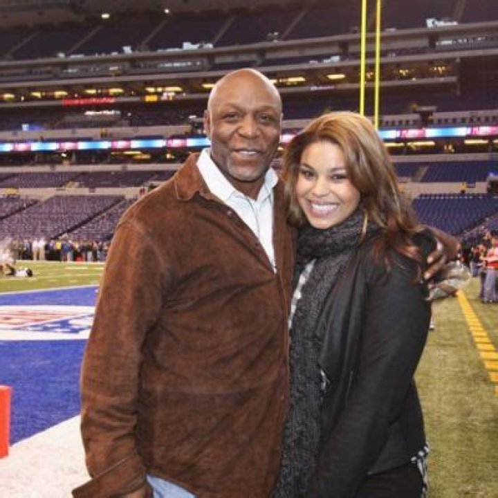 Phillippi Sparks Net Worth: How Rich Is He? Football Player Wiki & Kids